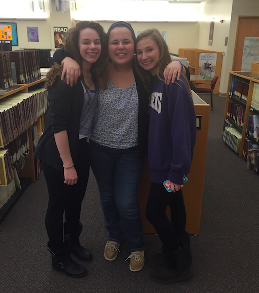 Sophomores Dora Mendelson, Macie Gelb and Jessie Lehman wore blue on Oct. 29 to show support for bullying awareness. 
