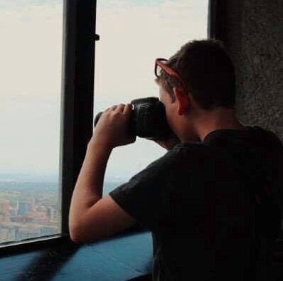 Sophomore Avi Abrams photographs the view in Johannesburg, South Africa.