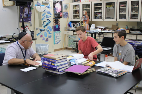 It’s all Greek to me: Language club adapts to new schedule
