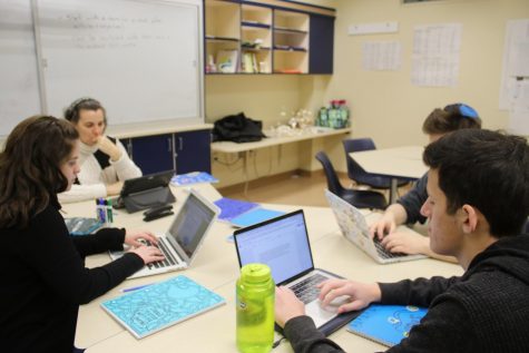 Pencil to paper: Students explore different forms of writing in new class