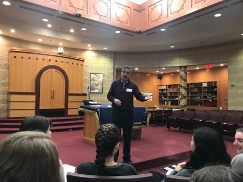 Guest speaker returns to JDS for 25th time