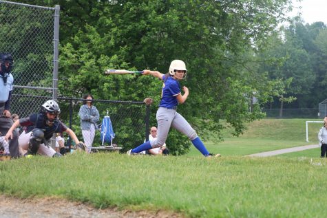 Lions narrowly fall to Burke Bengals in softball semifinal game