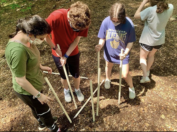 Ninth-graders+work+as+a+team+on+their+first+field+trip+in+over+a+year+at+Calleva.+