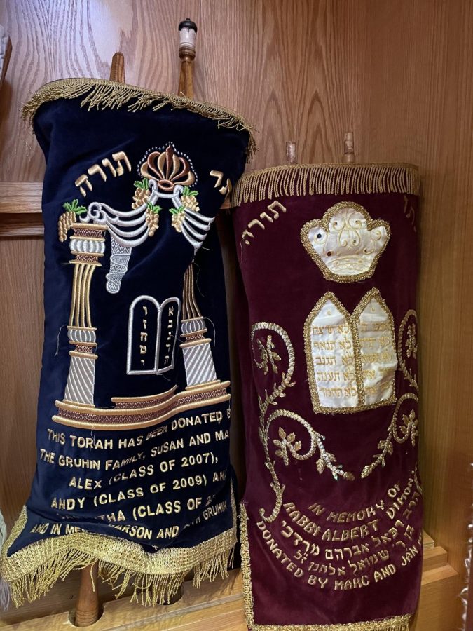 Torahs+sit+in+the+ark+in+the+Beit+Midrash+at+CESJDS.+