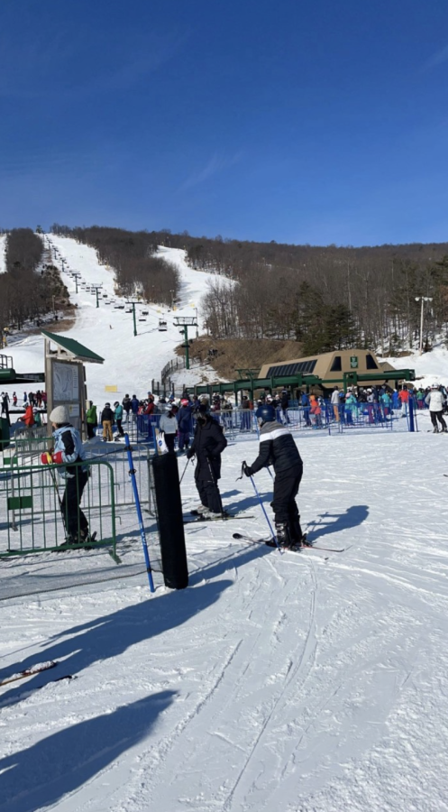 Whitetail Resort is located in Mercersburg, PA and offers skiing, snowboarding and snow tubing. 