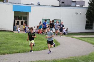 Members of the cross country team begin their practice on Sept. 7, 2022. 
