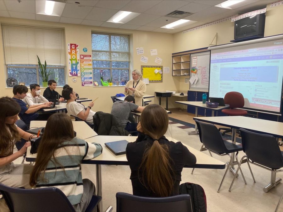 Students tune in for an interactive Minimester session with Middle School math teacher Madelyn Dahl.