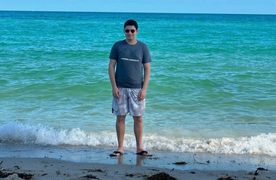 Ron+Nuriely+Kimel+enjoys+time+at+the+beach+in+Miami%2C+Florida.