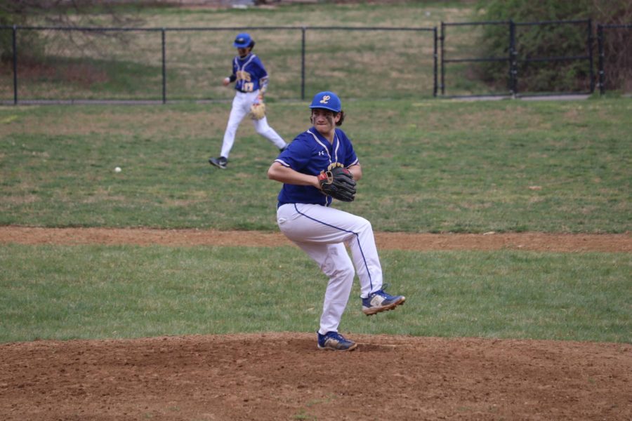 Junior+and+captain+Andrew+Lefkowitz+pitched+8+strike+outs.+Photo+by+Penelope+Terl.