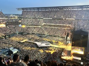 The three-night Eras Tour in Philly had a massive turnout of 70,000 fans. 