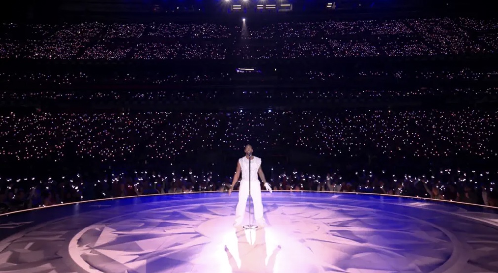 USHER preforms a mashup of his own music with other features during halftime of the 2024 Super Bowl.
