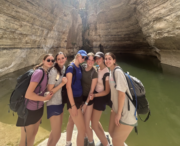 Senior girls enjoy a hike at Ein Avdat National Park in Israel. Photo by Ari Blumenthal, used with permission.