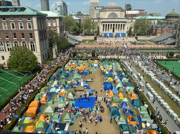 Pro-Palestine encampments cover the Columbia campus. Photo by Jamin Weiss (23)