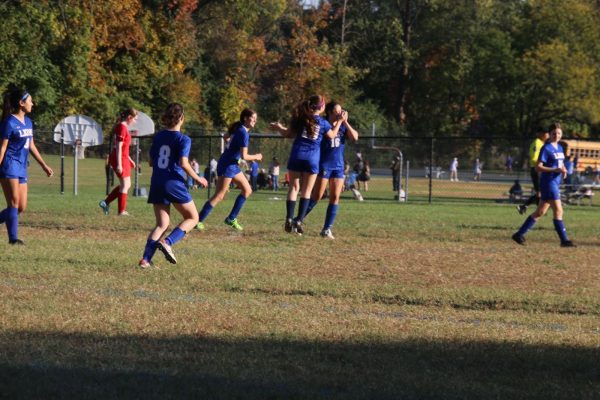 Big winnings: The girls varsity soccer team won 6-1 on their senior night against Washington Waldorf School on Oct. 21, also marking the last game of  their regular season before the playoffs. “Well, it's good to win on senior night, it's good to finish up with a win,” head coach Paul Simonetti said. “To get everybody in the game, everyone got a chance to play and try a couple of new things out, it's a good way to kind of get ourselves really in the spirit before playoffs start.”