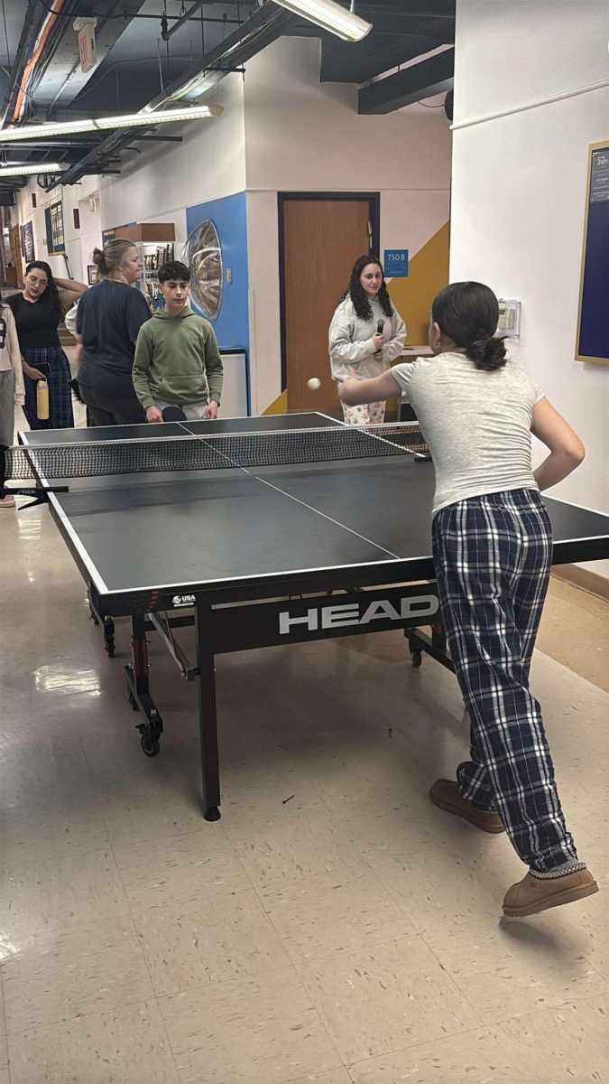 Freshmen had the option to play in a ping pong tournament. 